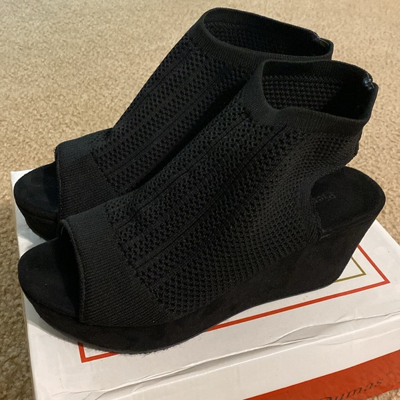 Women’s platform sandals, size 8 in black - Picture 7 of 8